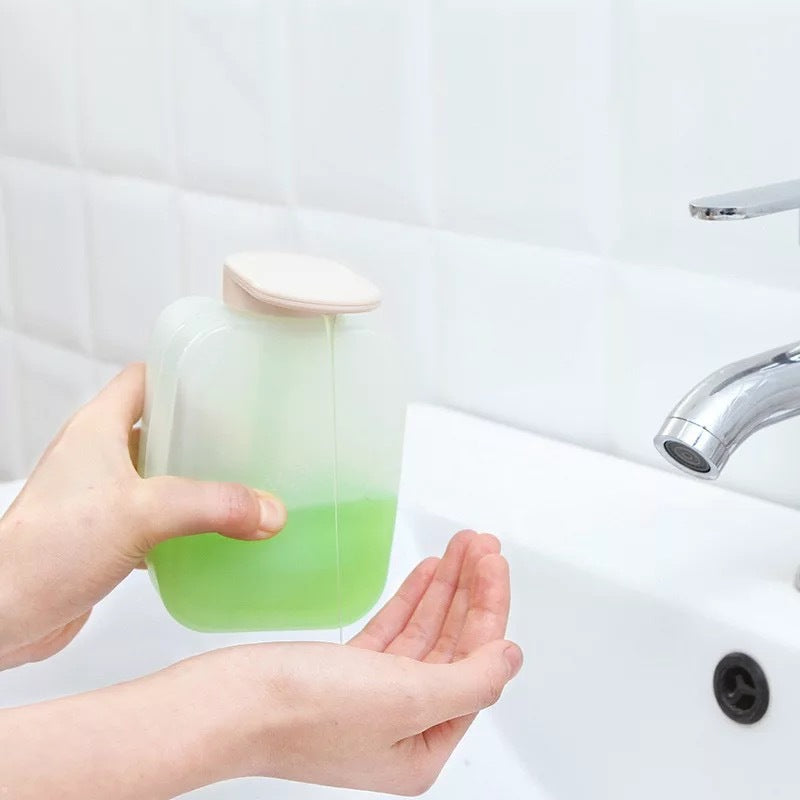 穴なし押圧式石けん液器プラスチック壁掛け家庭用キッチン手洗い液瓶ホテルトイレ入浴剤