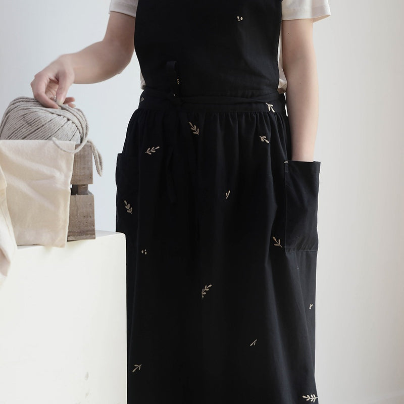 韓国版ins刺繍レトロ花芸作業服綿キッチンエプロンネイルポケット付き綿麻防水エプロン