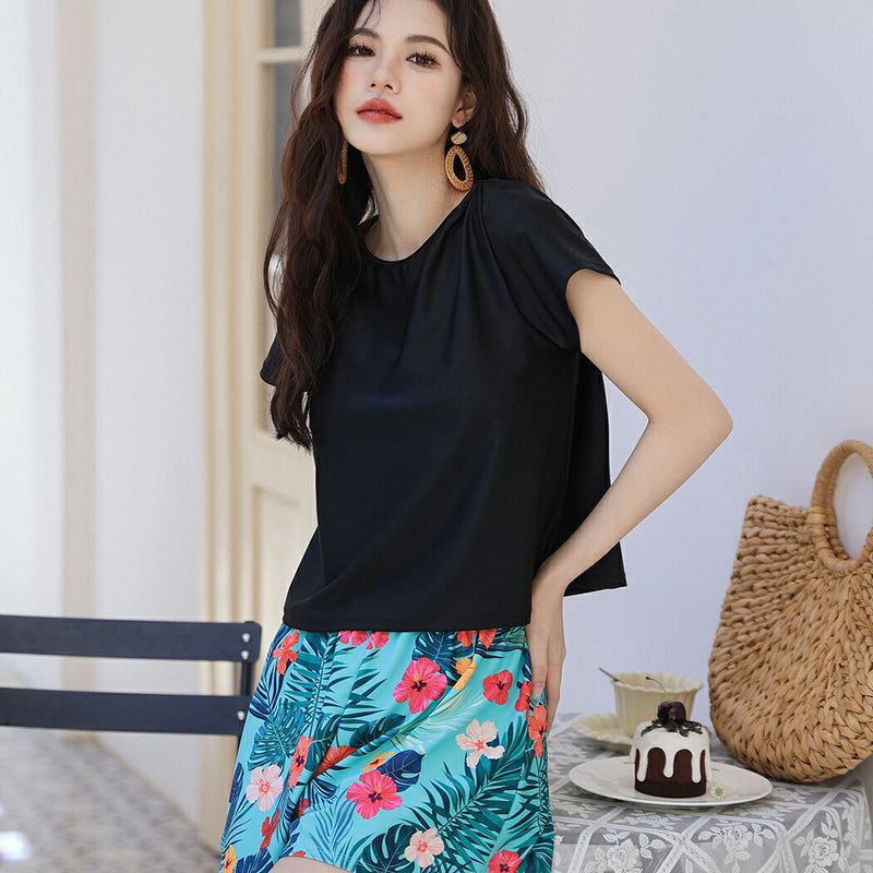 【タンキニ水着2点セット】レディース 体型カバー 袖付き Tシャツ ラッシュガード ブラ内蔵 ショートパンツ 短パン 上下 セパレート 大きいサイズ シンプル 無地 小胸 盛れる お腹/太もも/お尻 露出控えめ 女子 ママ ぽっちゃり お洒落 セクシー かわいい 可愛い